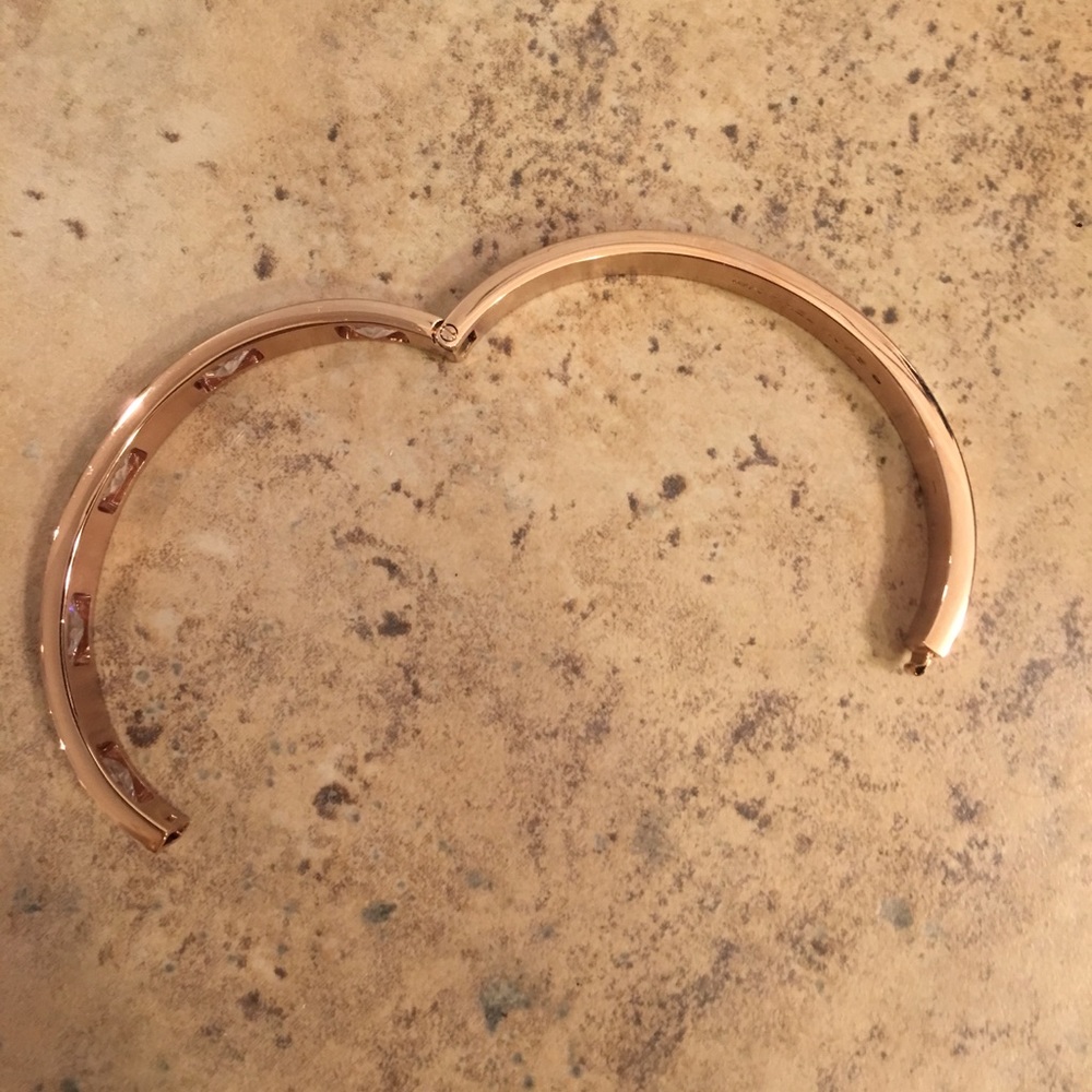 🌺SALE! Michael Kors Bracelet - Picture 4 of 8
